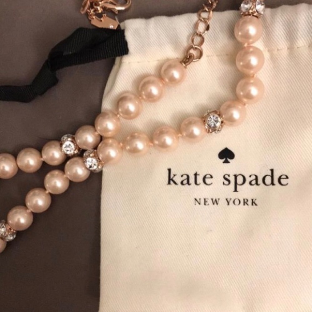 Rose gold pink pearl necklace